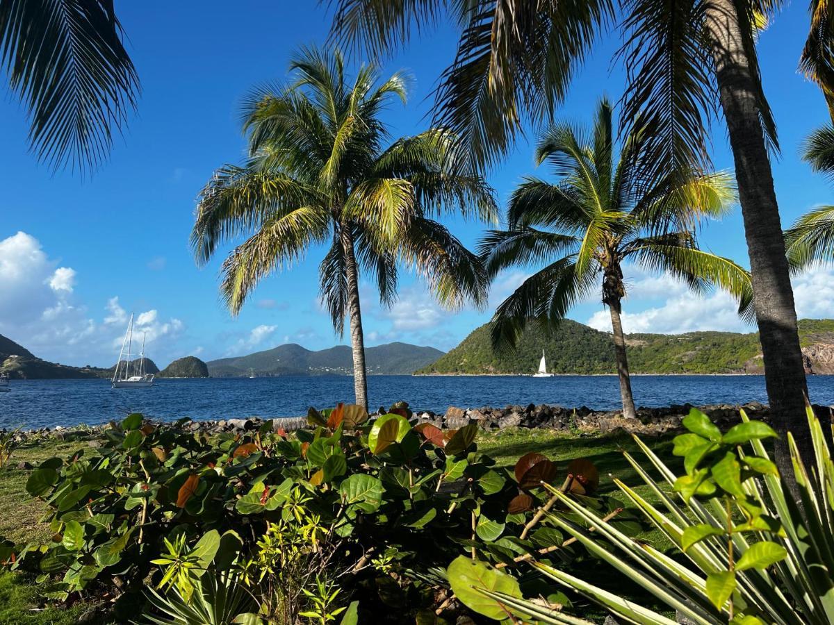 Bungalow Sucrier, Les Pieds Dans L'Eau テール・ド・オー エクステリア 写真